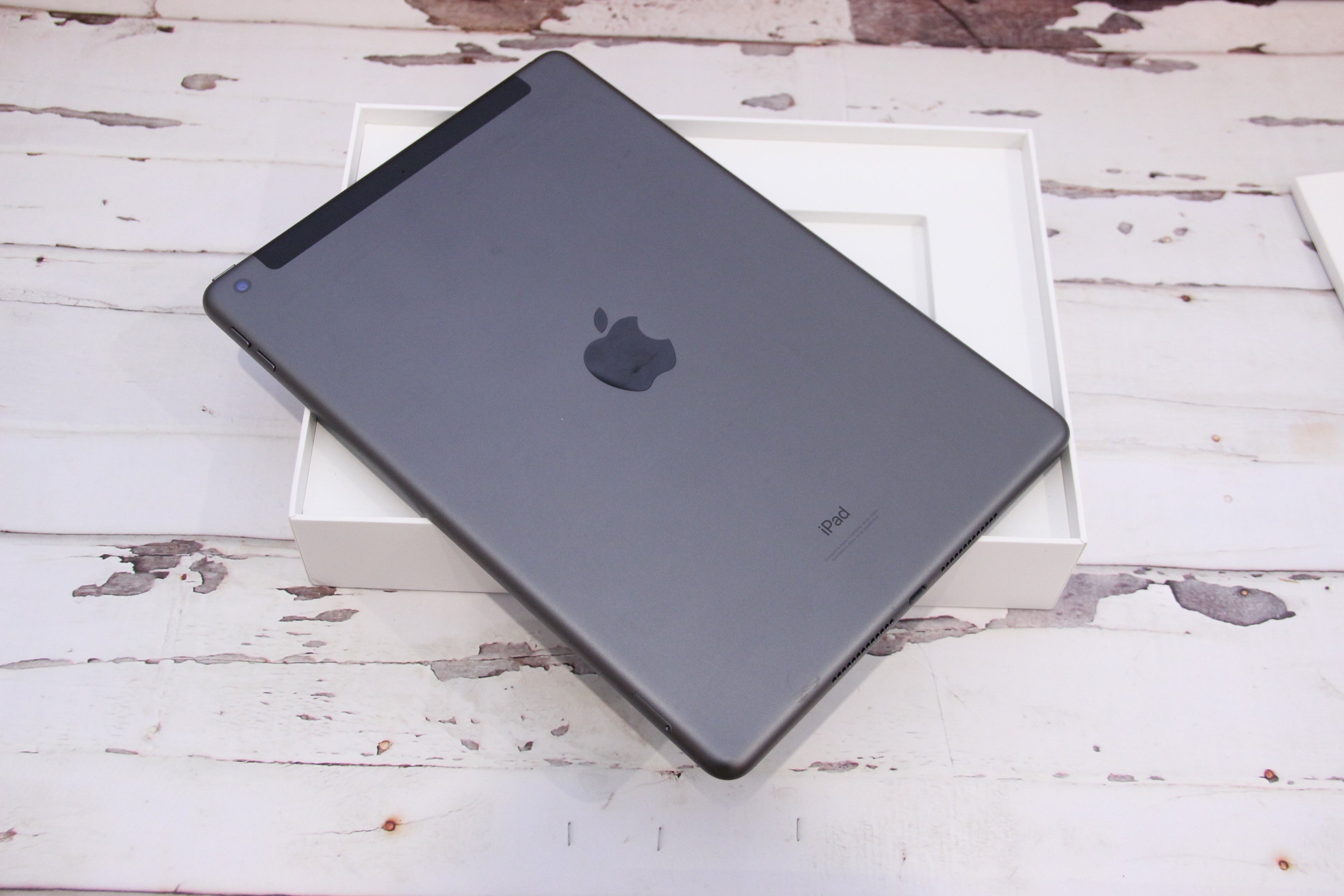 Refurbished iPad 9 for sale at Phone Fact in Hamilton