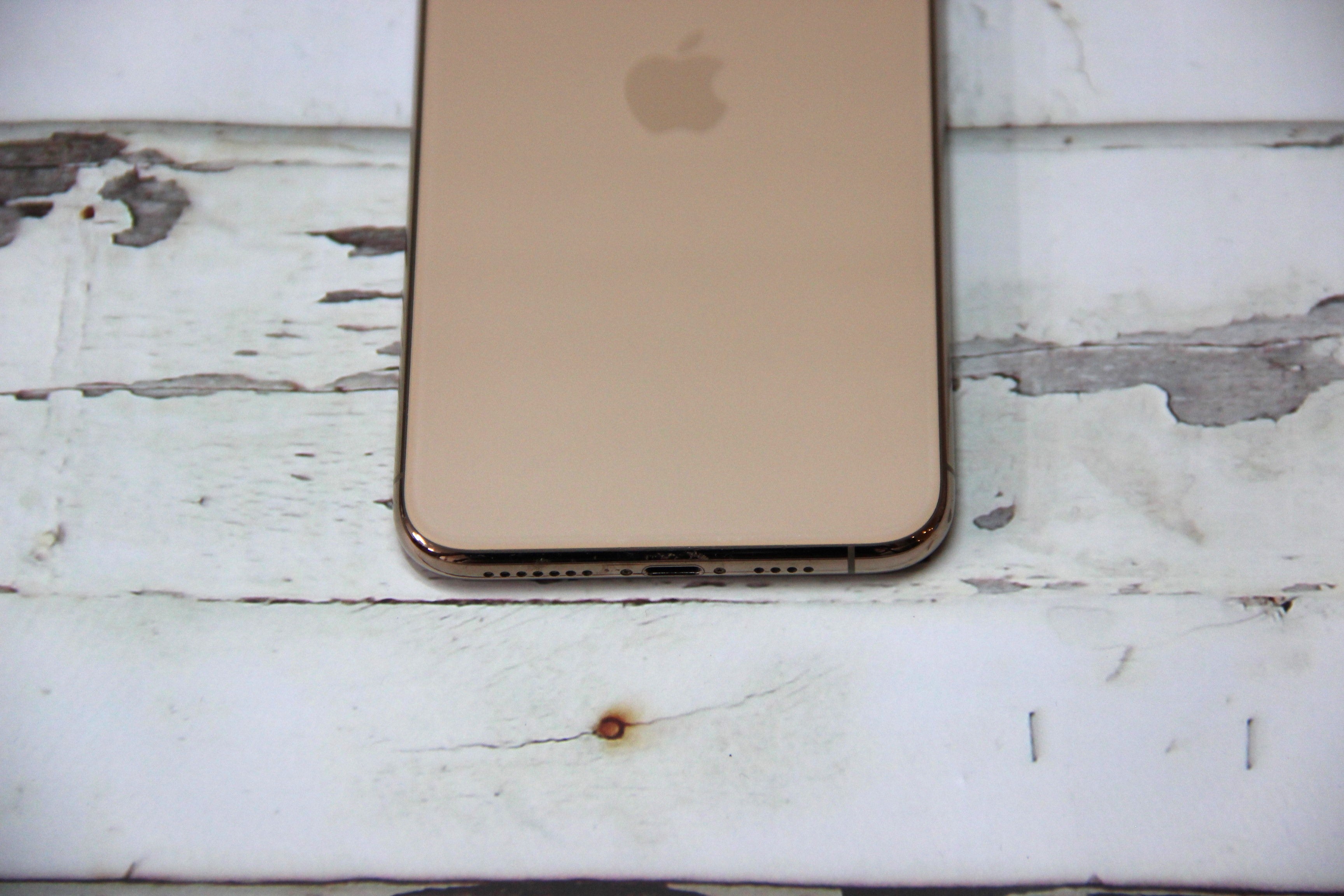 Refurbished Iphone 11 pro max, gold, 256gb at Phone Fact, Hamilton