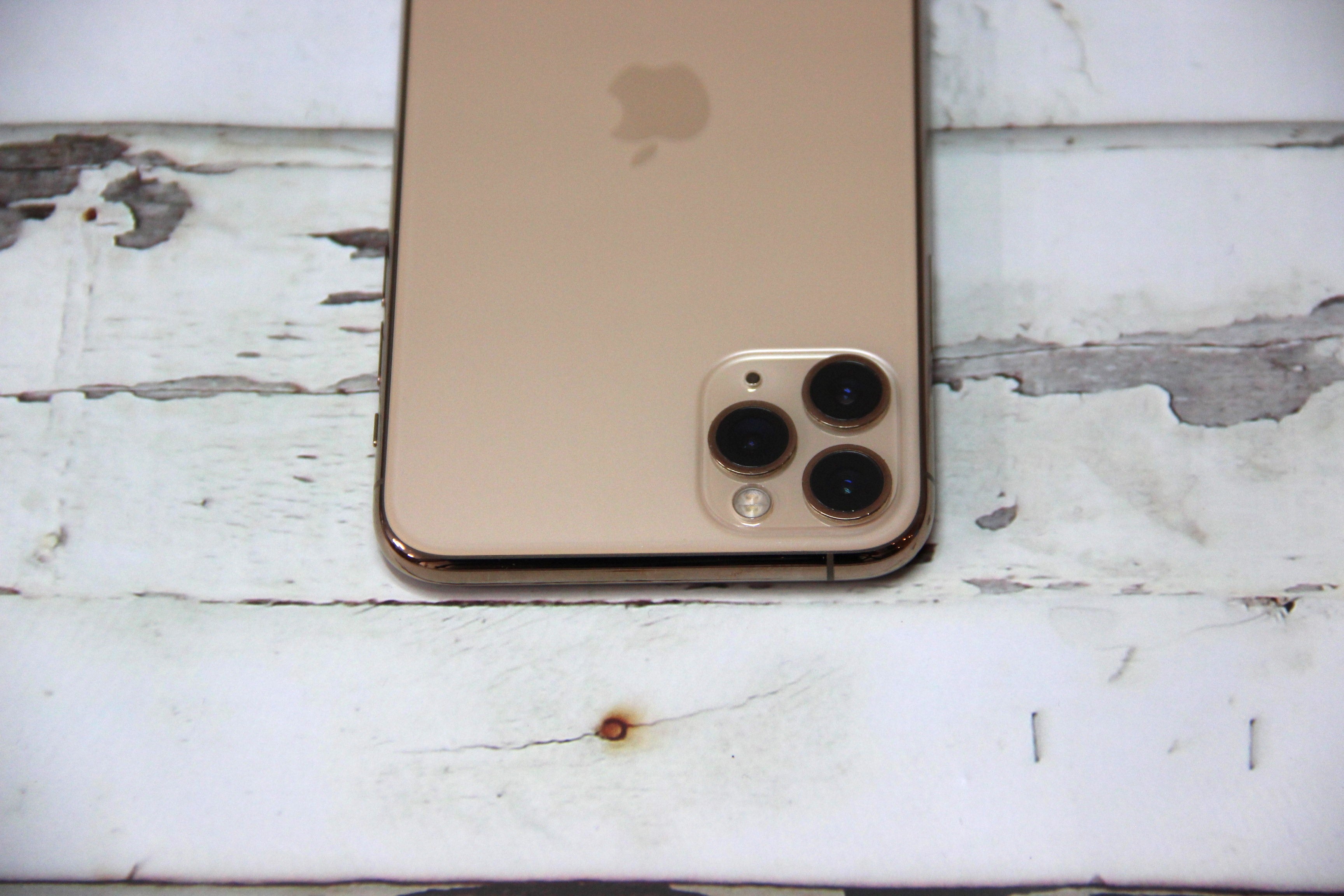 Refurbished Iphone 11 pro max, gold, 256gb at Phone Fact, Hamilton